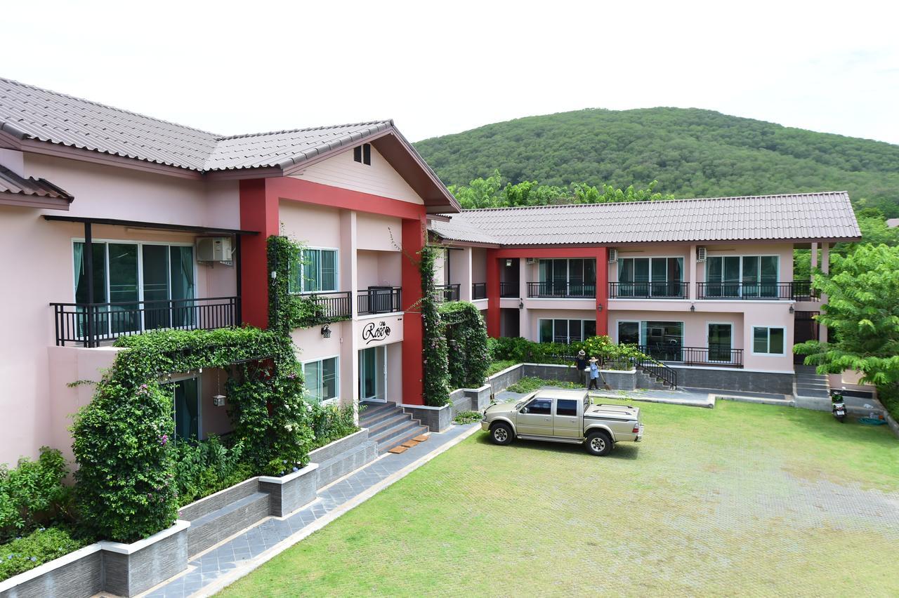 Rose Villa Hote Pak Chong Exterior foto